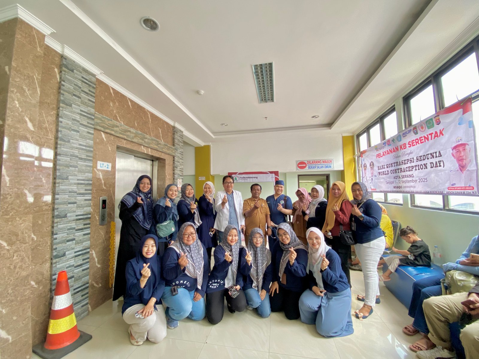 Gedung Luar